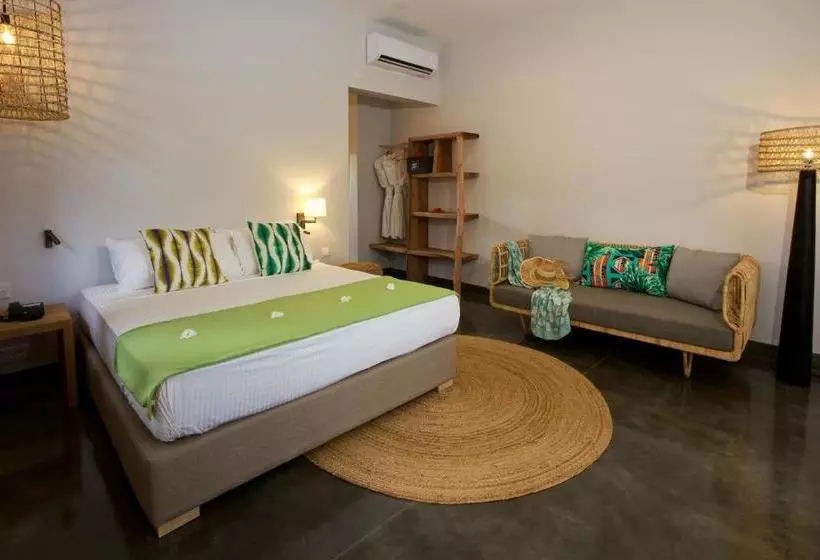 هتل Les Lauriers Eco