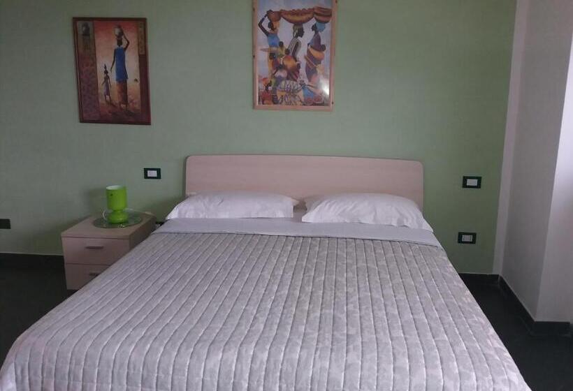 ペンション Affittacamere Arabafenice