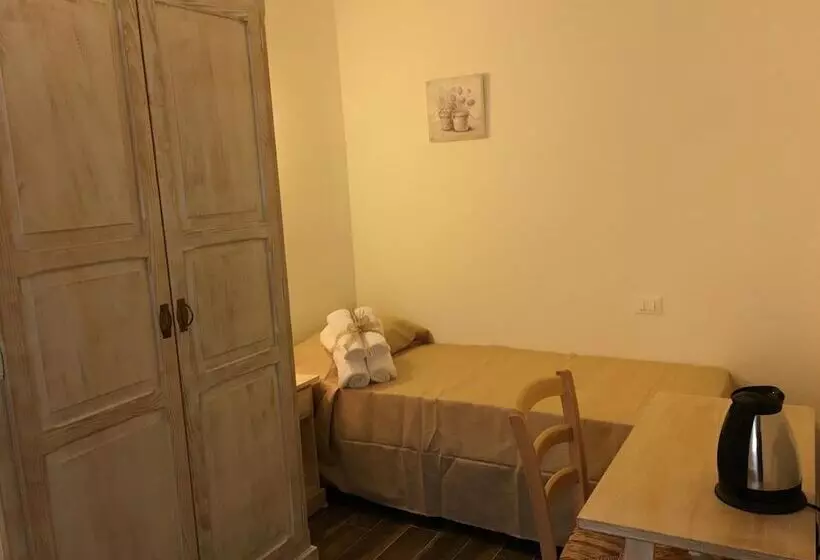 ホテル Agriturismo Monti Di Jogliu