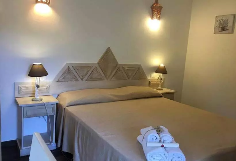 ホテル Agriturismo Monti Di Jogliu