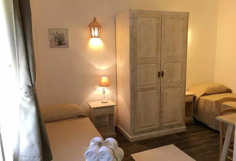 ホテル Agriturismo Monti Di Jogliu