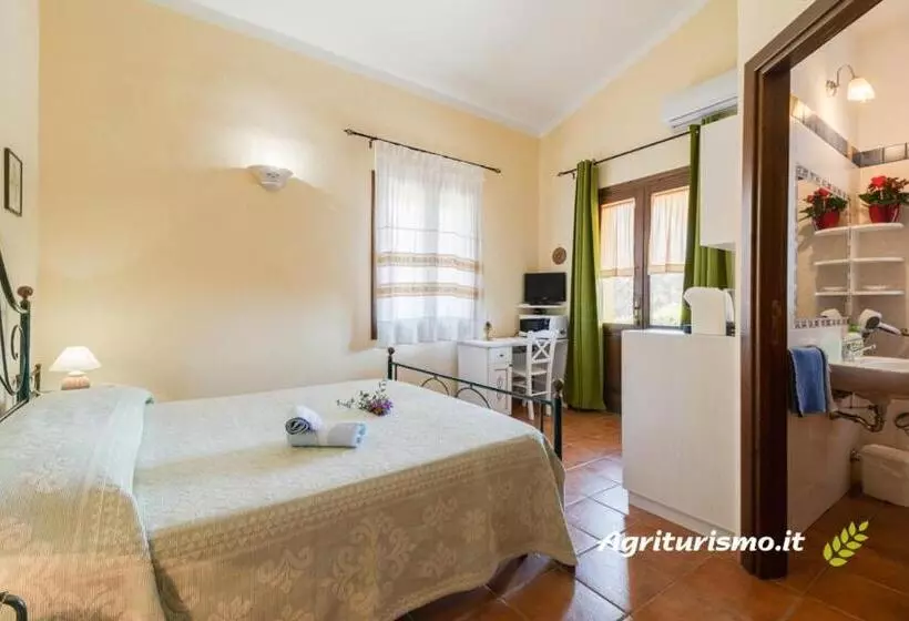 هتل Agriturismo Campesi Casale Tra Le Vigne