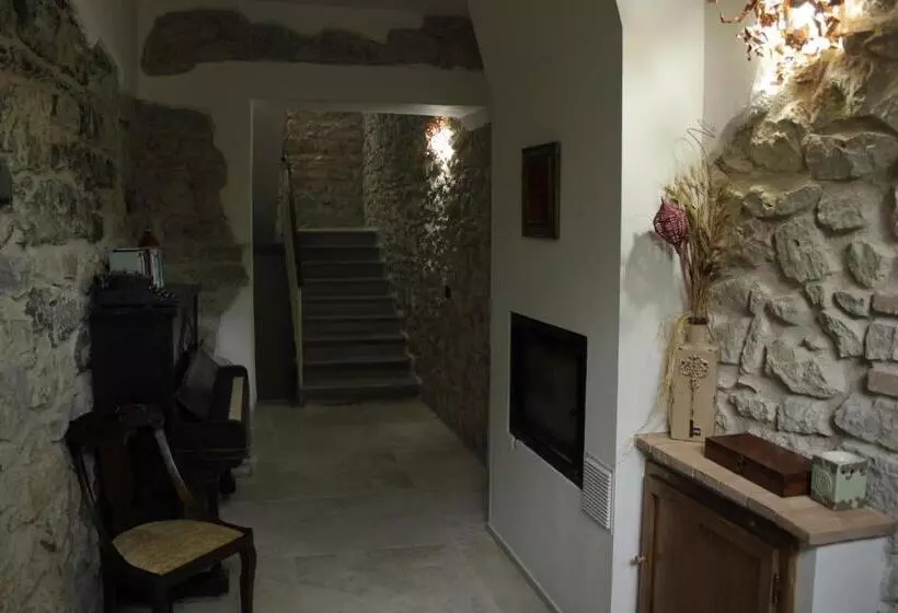 ホテル Casina Di Pietra