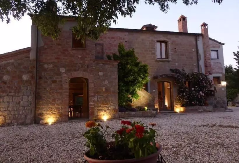 Hotelli Pietre Di Fiume