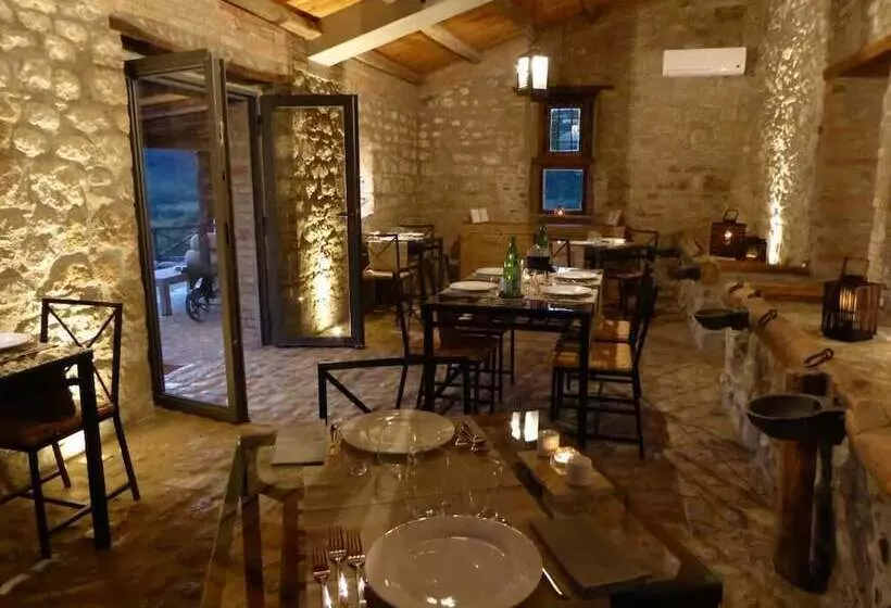 Hotelli Pietre Di Fiume