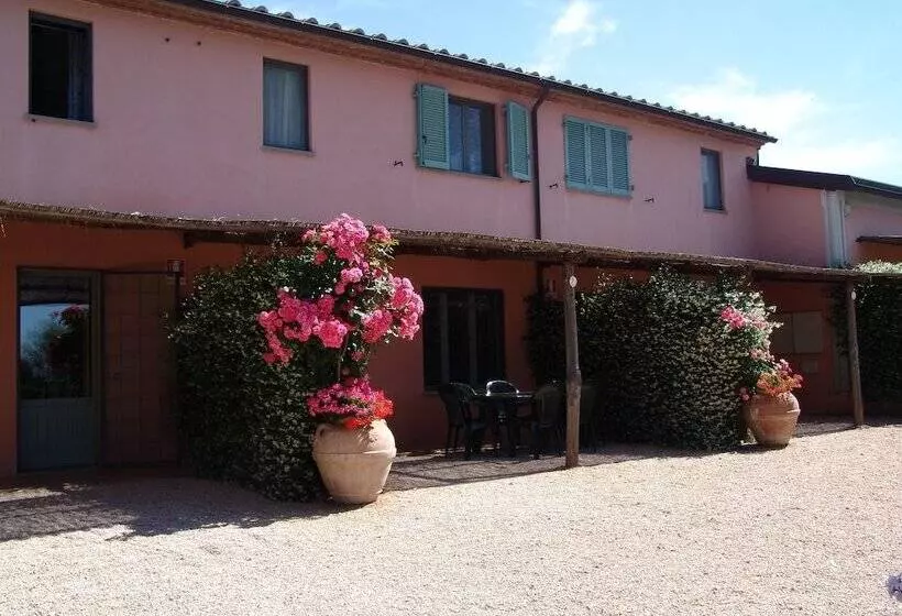 Hotelli Agriturismo Fattoria Il Casalone