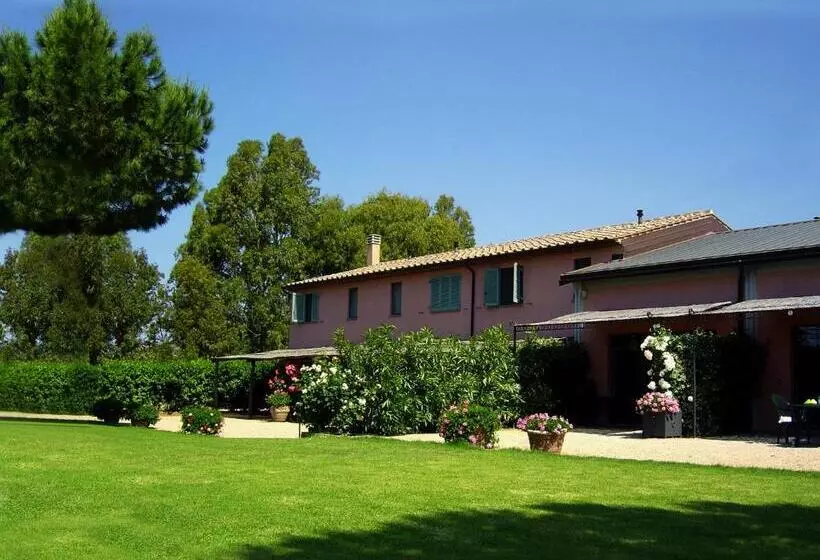 Hotelli Agriturismo Fattoria Il Casalone
