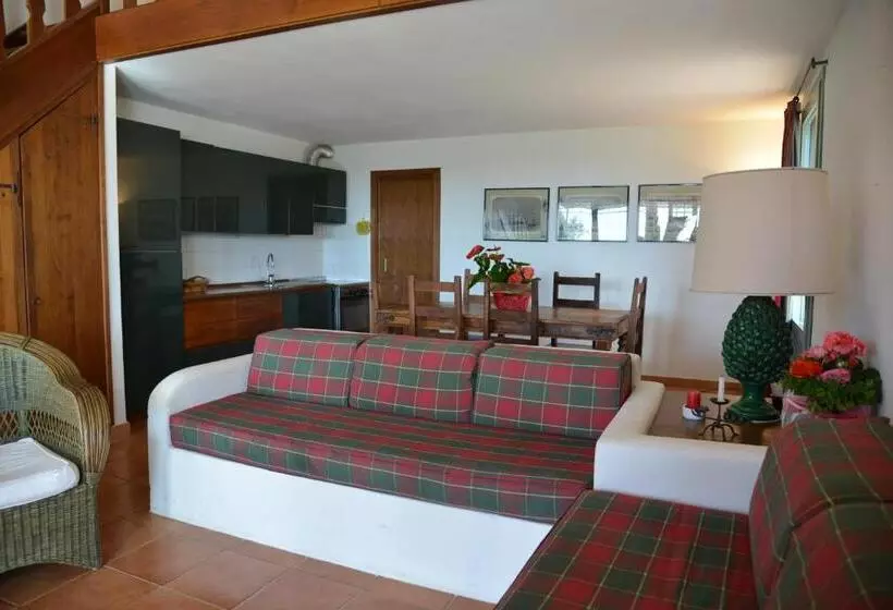 Hotelli Agriturismo Fattoria Il Casalone
