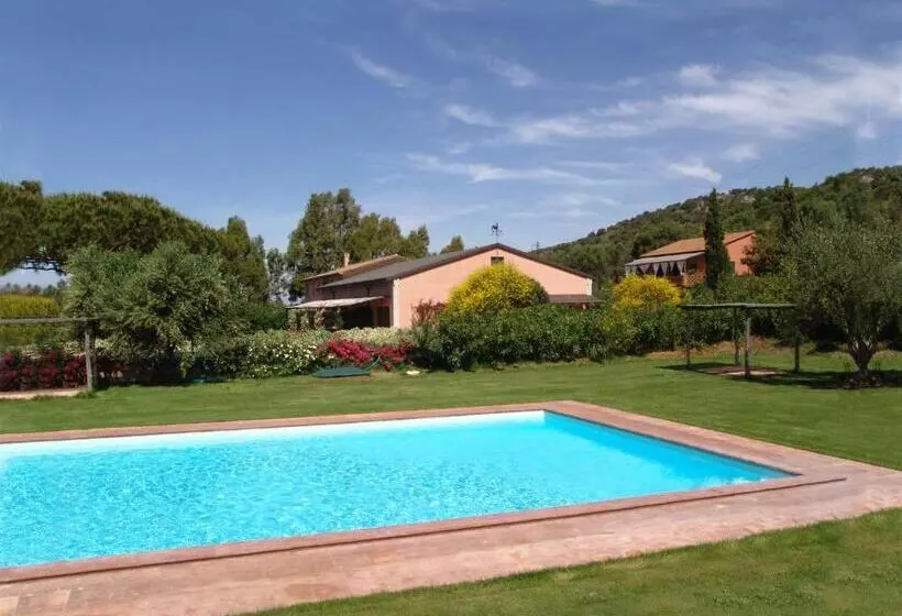 Hotelli Agriturismo Fattoria Il Casalone