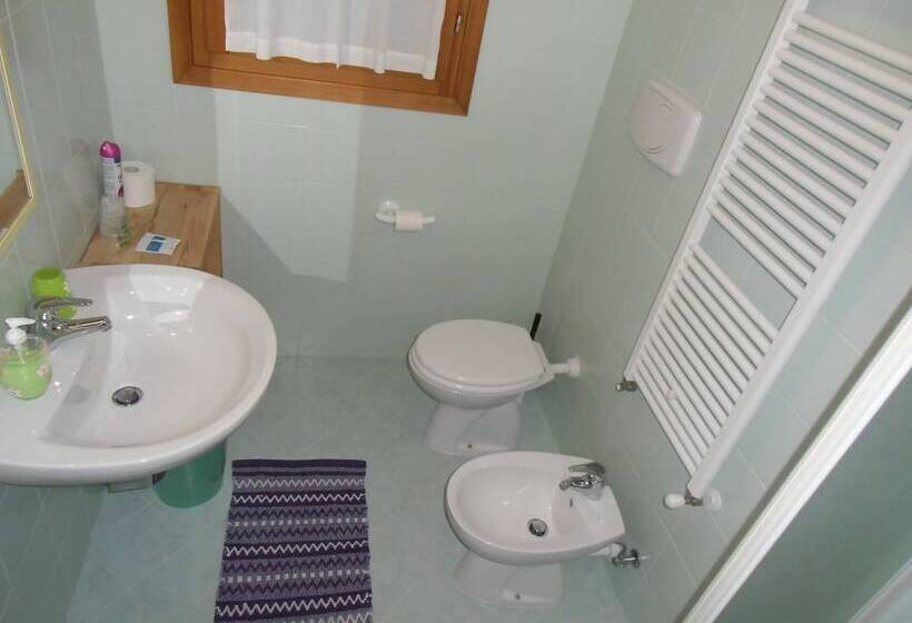 Отель Agriturismo Il Podere Vedelago With Alpaca, Friends And More