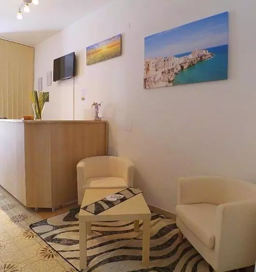 Majatalo Le Bouganville