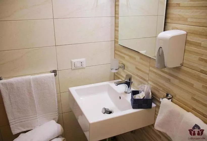 Majatalo Le Bouganville