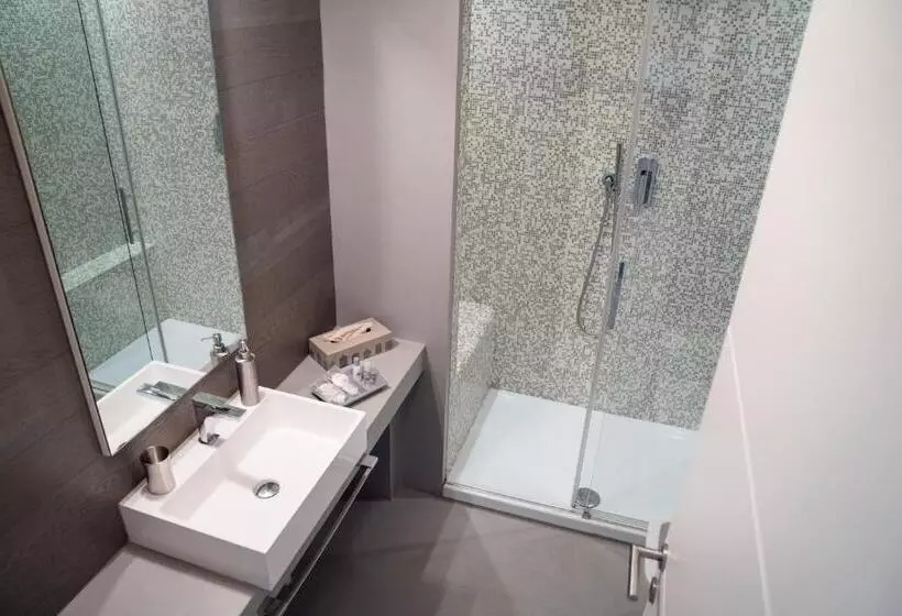 پانسیون Midnight In Genova