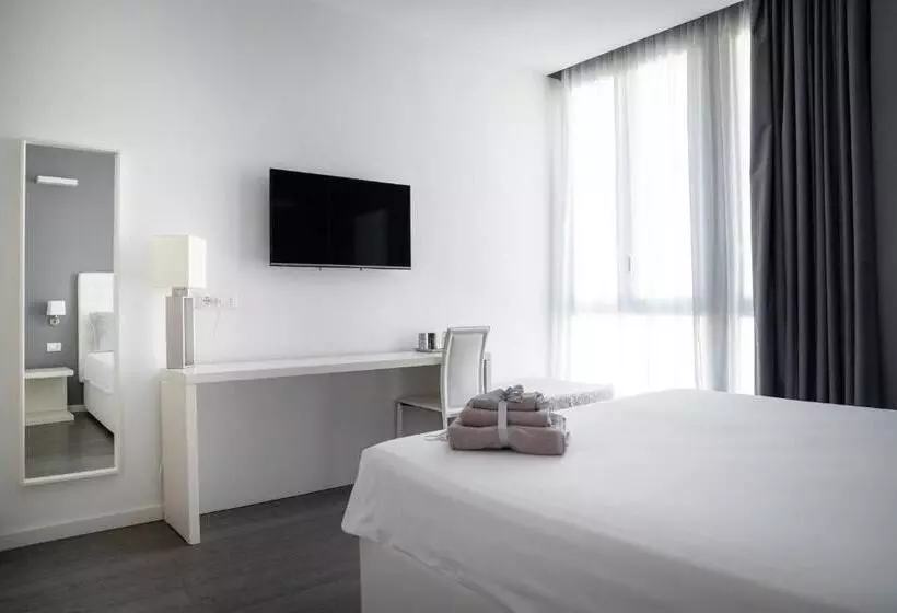 پانسیون Midnight In Genova