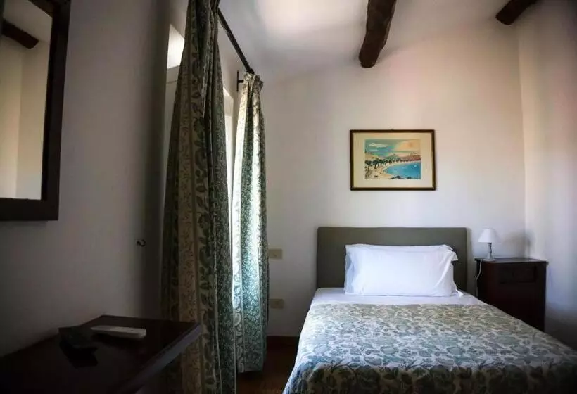 هاستل Locanda Di Ansedonia   Ristorante Griglio