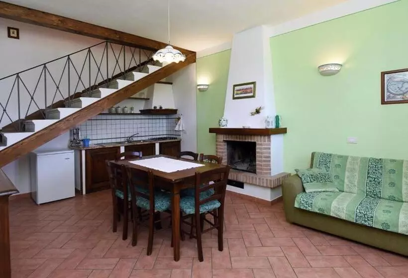 ホテル Agriturismo La Valle Del Sole