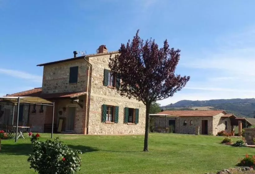 ホテル Agriturismo La Valle Del Sole