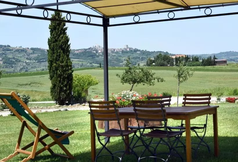 ホテル Agriturismo La Valle Del Sole