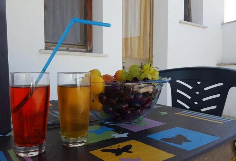 Pensjonat Camere Con Terrazzino