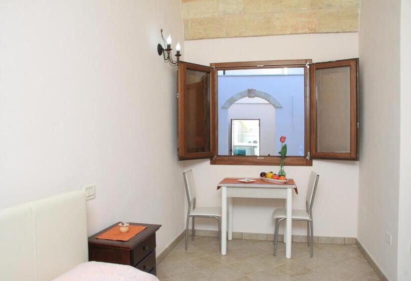 פנסיון Corte Della Luna