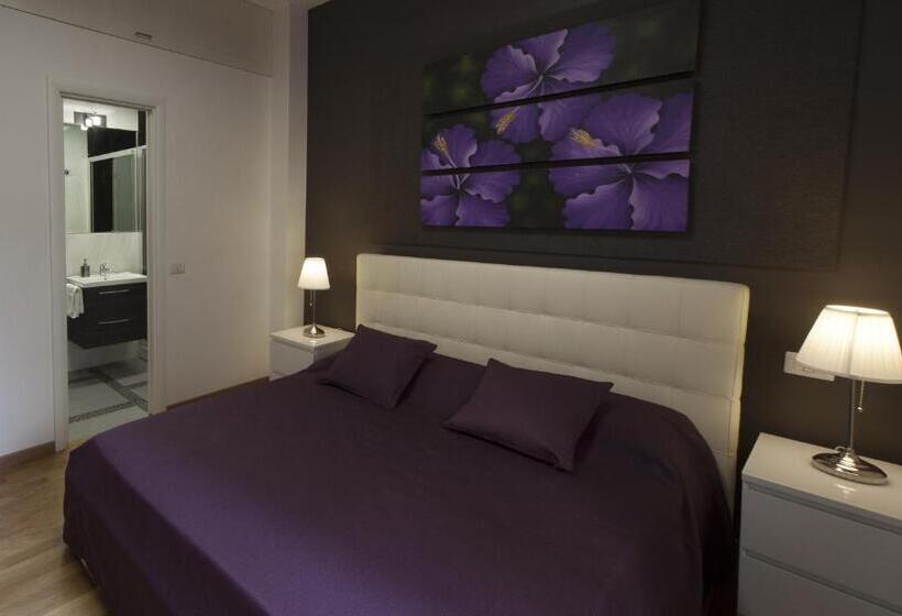 پانسیون Astoria Golden House