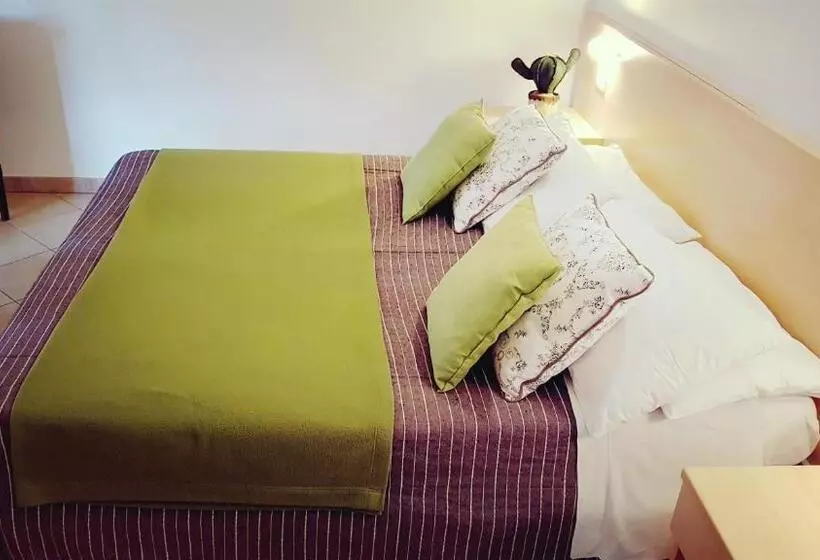 Majatalo Salvia E Rosmarino   Affittacamere In Liguria