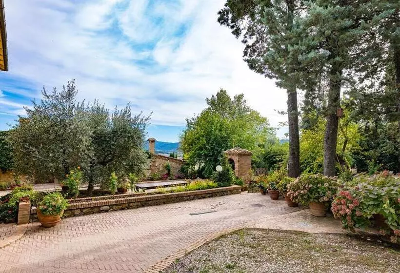 Hotelli Agriturismo Etrusco
