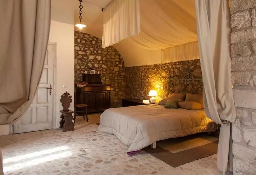 هتل Agriturismo La Commenda Adults Only