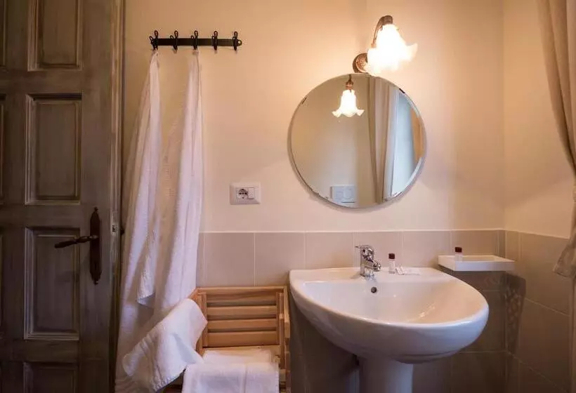 هتل Agriturismo La Commenda Adults Only