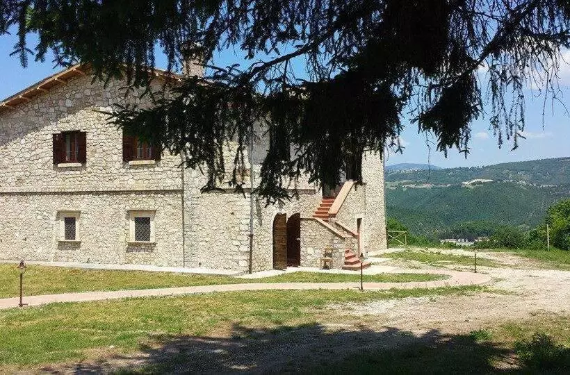 هتل Agriturismo La Commenda Adults Only