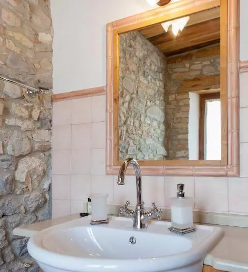 هتل Agriturismo Sant Egidio
