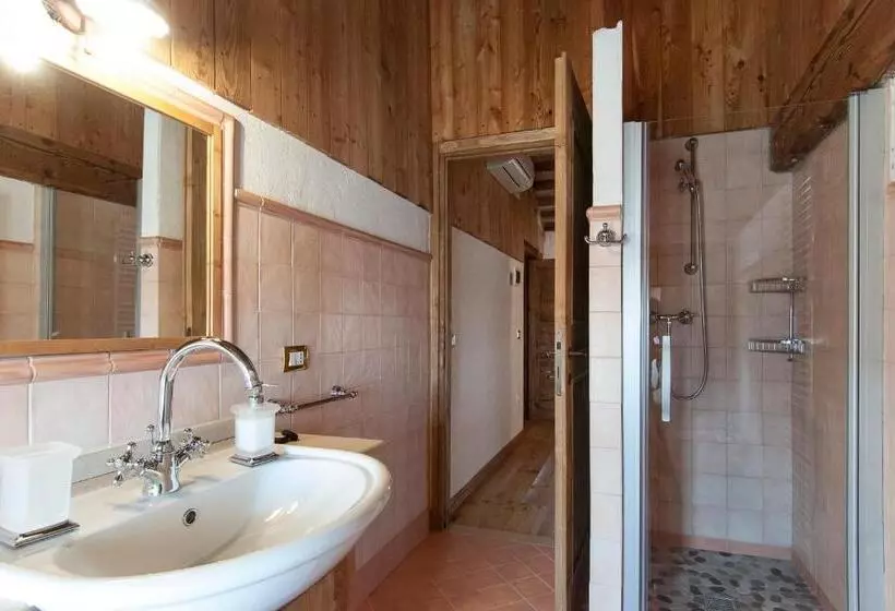 هتل Agriturismo Sant Egidio