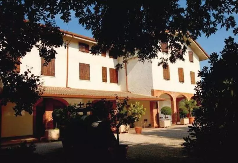 Retkeilymaja La Groletta