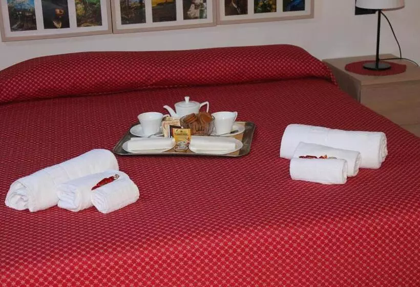 Retkeilymaja Locanda Piemonte Da Sciolla