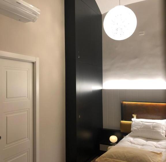 تختخواب و صبحانه Tropicana Room