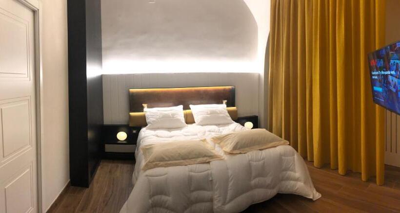 تختخواب و صبحانه Tropicana Room