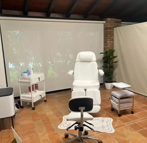 هتل Agriturismo Corte Capiluppia