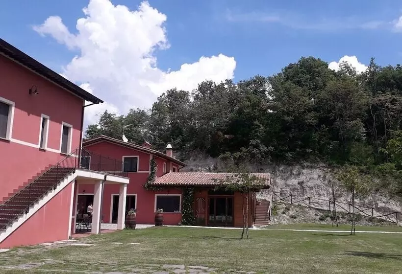 ホテル Agriturismo La Vita è Bella