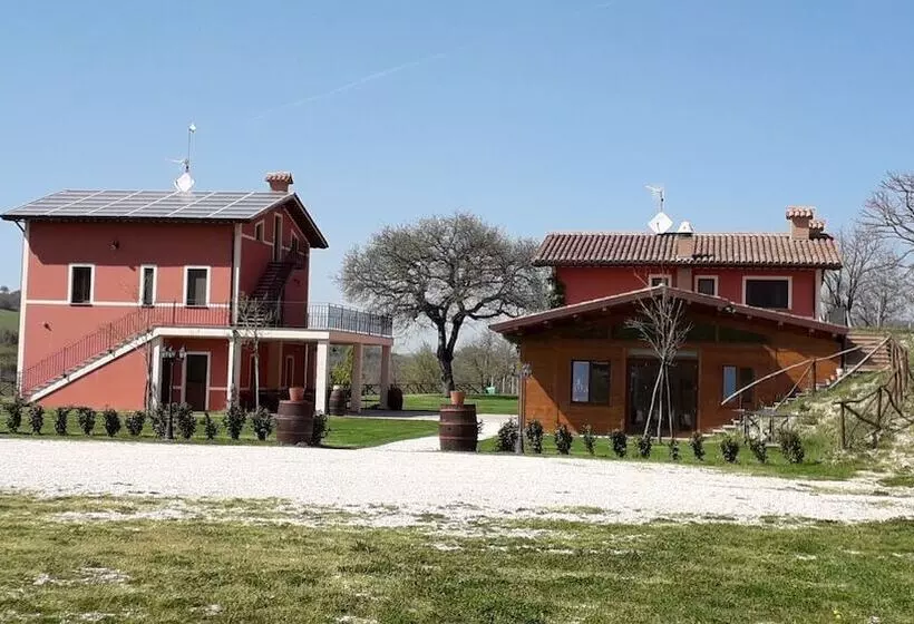 ホテル Agriturismo La Vita è Bella