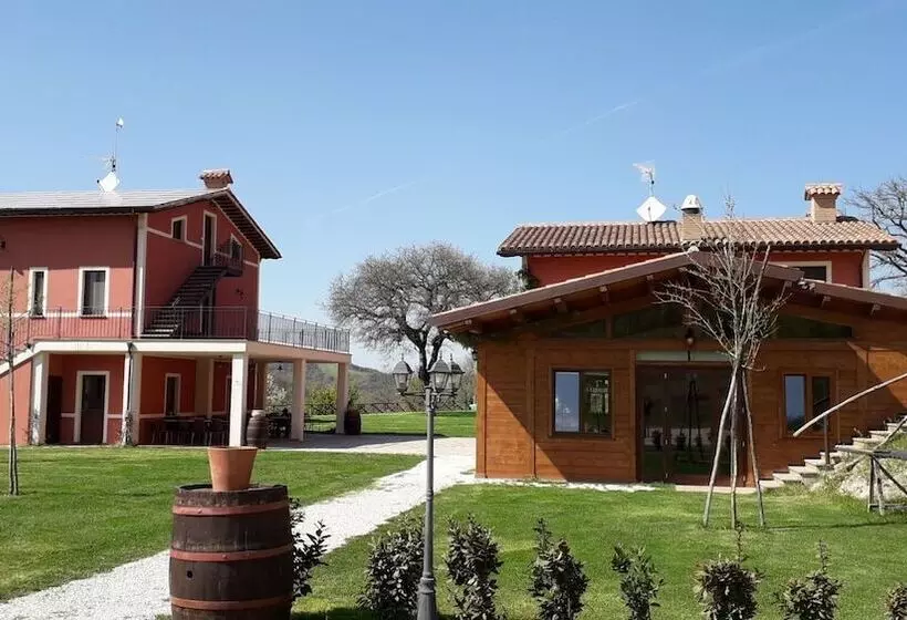 ホテル Agriturismo La Vita è Bella