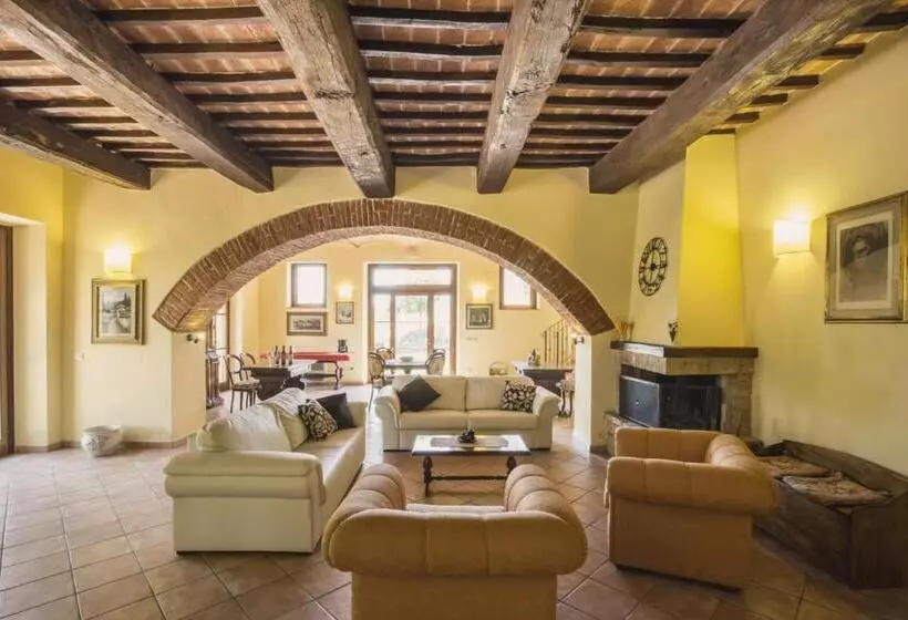 Hotelli Agriturismo Tenuta Il Polardo