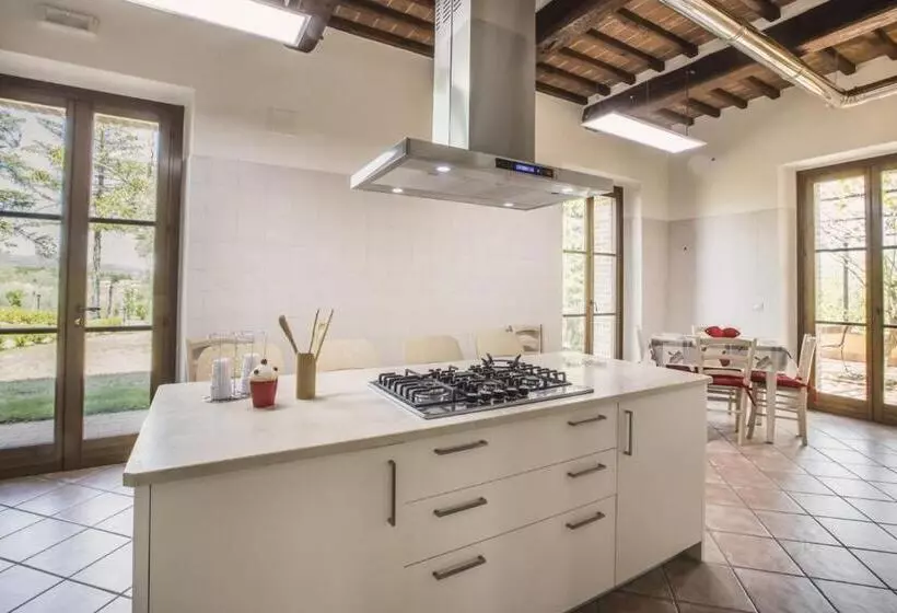 Hotelli Agriturismo Tenuta Il Polardo