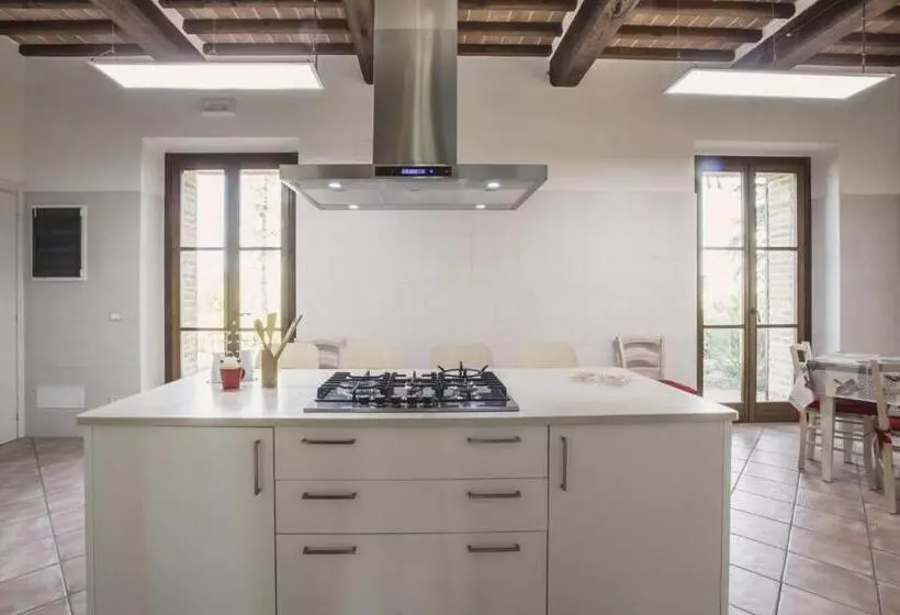 Hotelli Agriturismo Tenuta Il Polardo