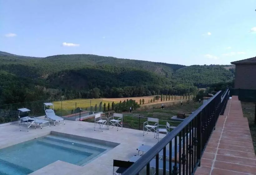 Hotelli Agriturismo Tenuta Il Polardo