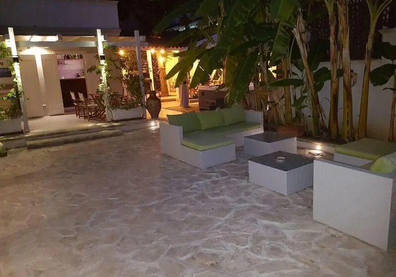 ペンション Mina Accomodation