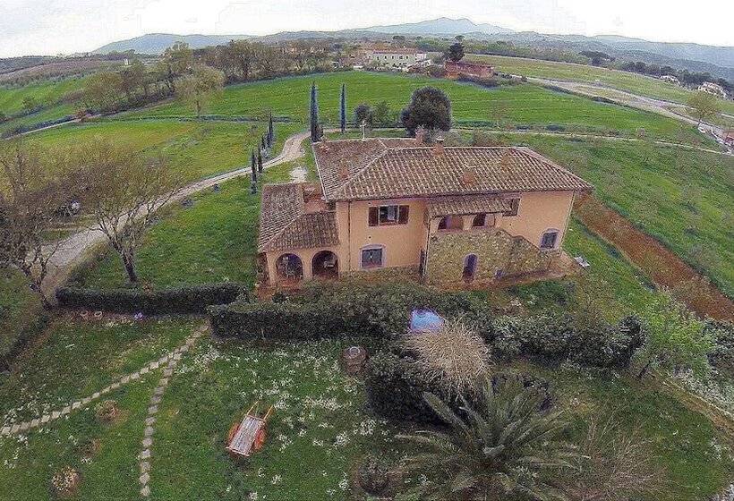 Отель Agriturismo Bio Fattoria Casetta