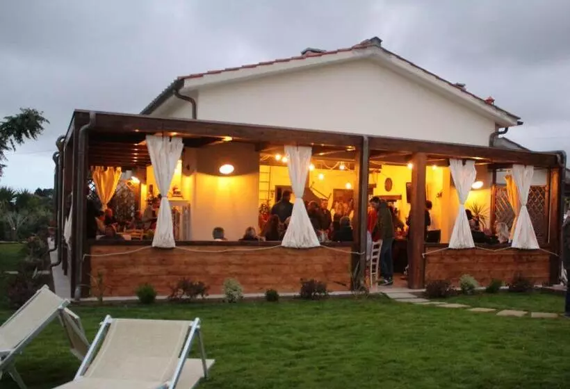 Hotelli Agriturismo Diaccia Botrona