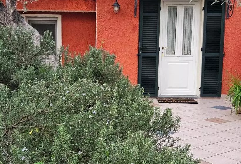 هتل Tenuta Agriturismo Il Risveglio