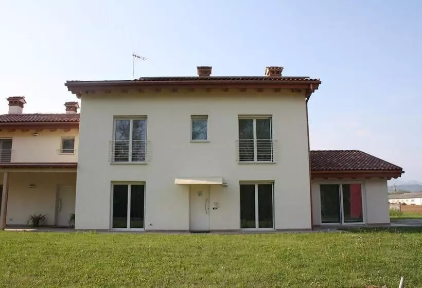 ペンション Elis' Rooms