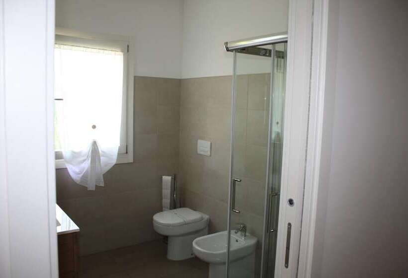 بنسيون Elis' Rooms